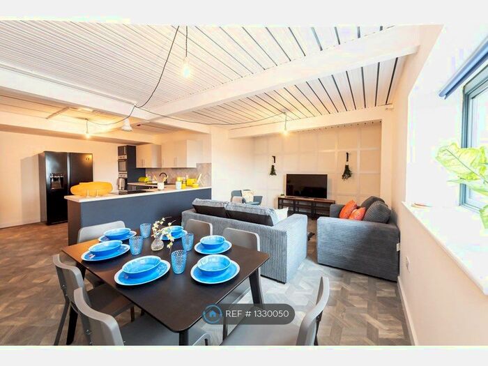 6 Bedroom Flat To Rent In Liverpool, Liverpool, L39