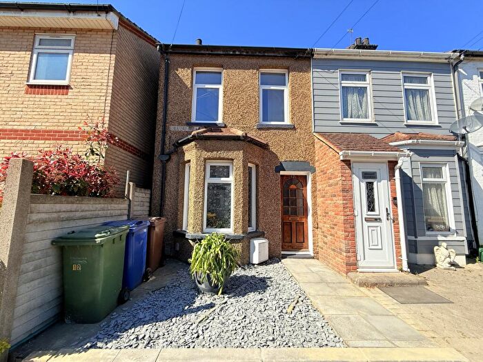2 Bedroom End Of Terrace House For Sale In Foxton Road, Grays, RM20