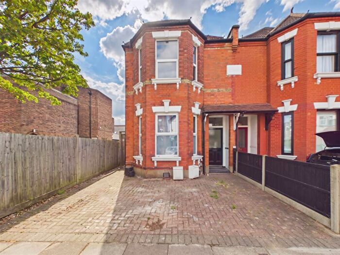 2 Bedroom Flat To Rent In Radnor Road, Harrow, HA1