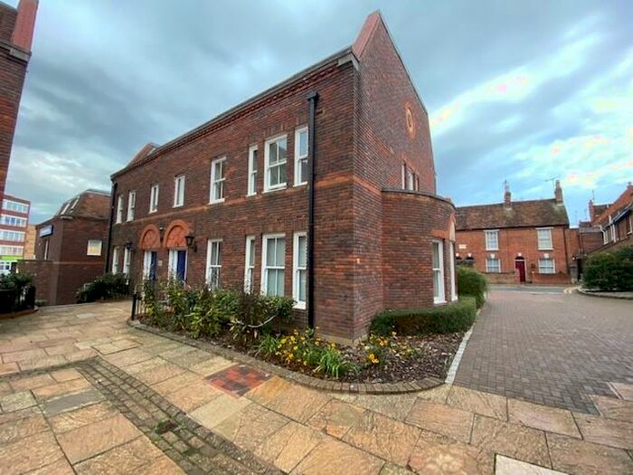 1 Bedroom Apartment To Rent In Oxford Road, Aylesbury, HP19