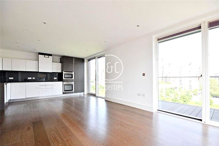 3 Bedroom Apartment For Sale In Tizzard Grove, Kidbrooke Village, London, SE3