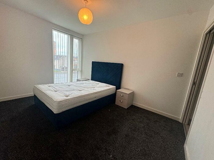 2 Bedroom Apartment To Rent In City Road, Hulme, Manchester, M15