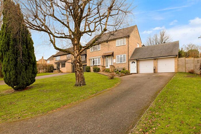 4 Bedroom Detached House For Sale In Bownham Mead, Rodborough Common, GL5