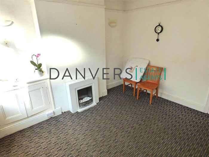 3 Bedroom End Of Terrace House To Rent In Chartley Road, Leicester, LE3