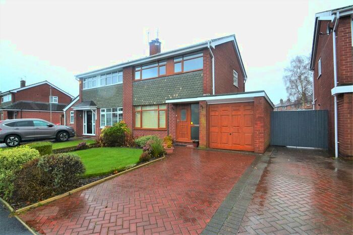 3 Bedroom Semi-Detached House To Rent In Willow Drive, Stockton Heath, Warrington WA4