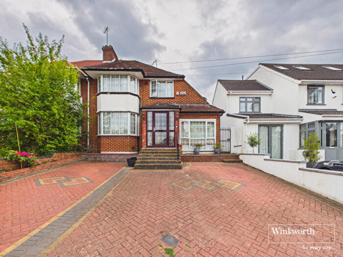 4 Bedroom Semi Detached House For Sale In West Hill, Wembley, Middlesex, HA9