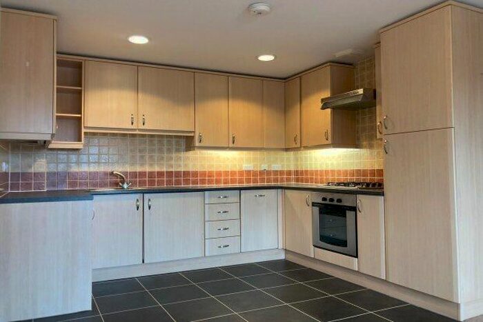 2 Bedroom Flat To Rent In Buckingham Road, Bicester, OX26