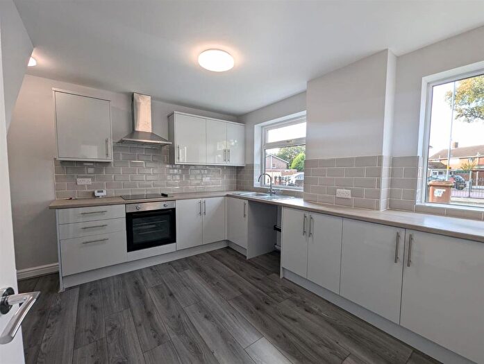 3 Bedroom Semi-Detached House To Rent In Delamere Road, Willenhall, WV12