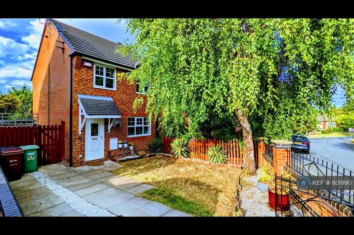 3 Bedroom Semi-Detached House To Rent In Wensleydale Drive, Leeds, LS12
