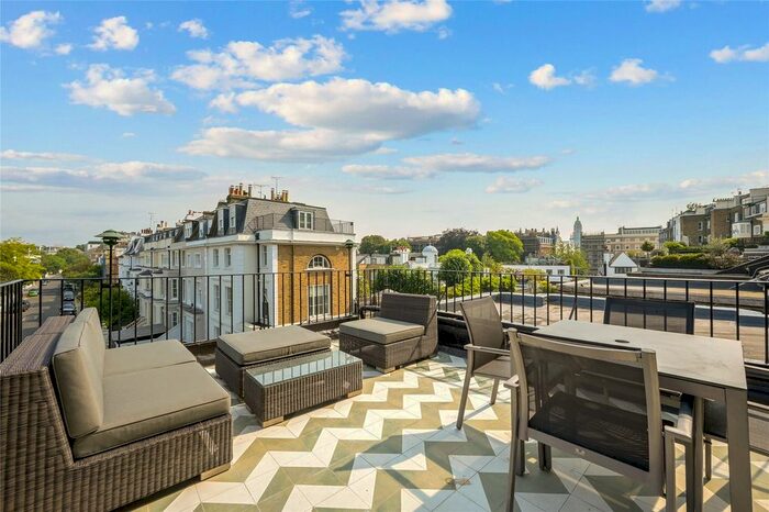 2 Bedroom Flat To Rent In Cornwall Gardens, South Kensington, London, SW7