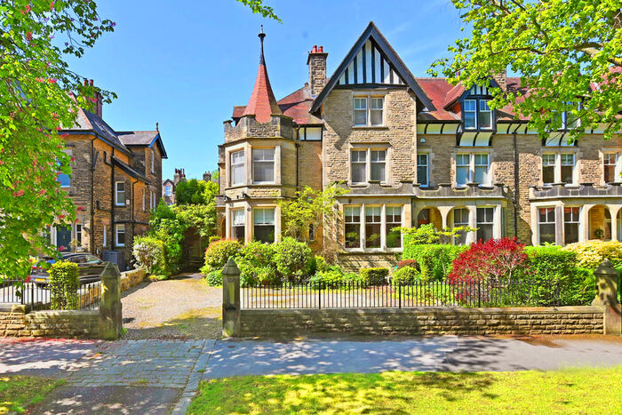 2 Bedroom Apartment To Rent In Park Avenue, Harrogate, HG2