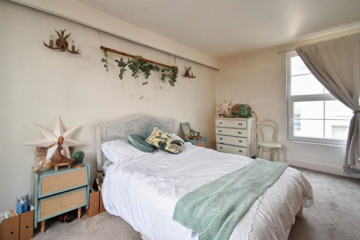 1 Bedroom Flat For Sale In London Road, St. Leonards-On-Sea, TN37