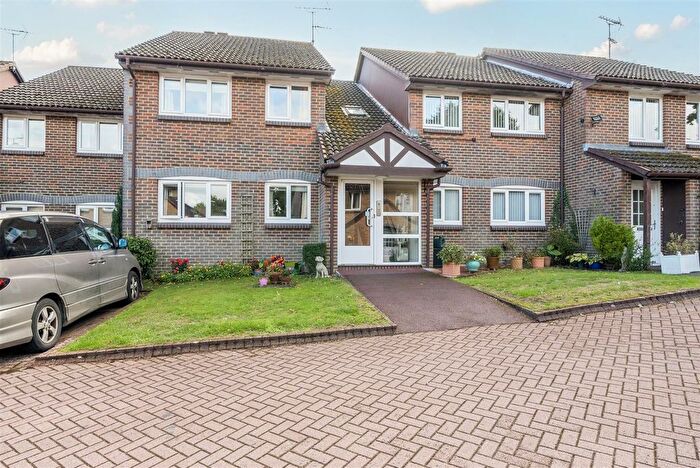 2 Bedroom Property For Sale In Acorn Drive, Wokingham, Berkshire, RG40