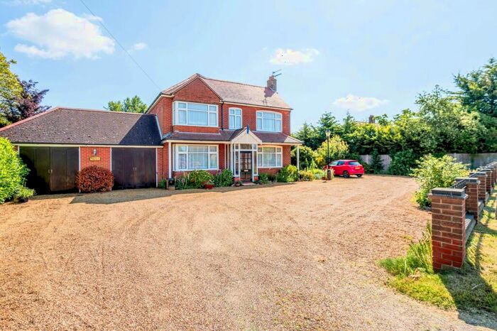 4 Bedroom Detached House For Sale In High Road, Repps With Bastwick, NR29