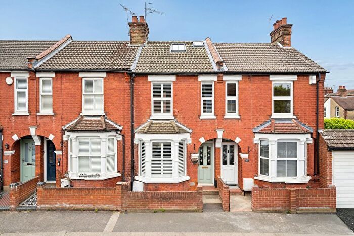 5 Bedroom Terraced House For Sale In Sandringham Road, Watford, WD24