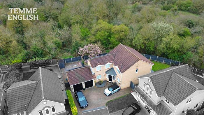 4 Bedroom Detached House For Sale In West Avenue, Langdon Hills, SS16