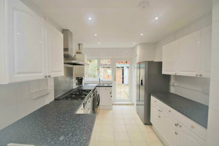 3 Bedroom Terraced House To Rent In Glastonbury Road, Morden, SM4