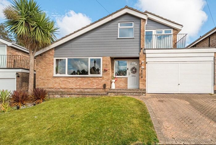 4 Bedroom Property For Sale In Hurstville Drive, Waterlooville, PO7