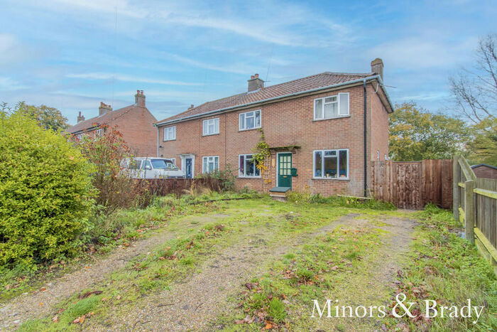 3 Bedroom Semi-Detached House For Sale In Swathing, Cranworth, IP25