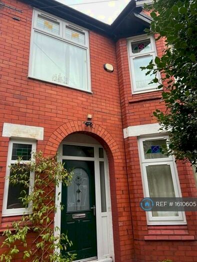 4 Bedroom Semi-Detached House To Rent In College Drive, Manchester, M16
