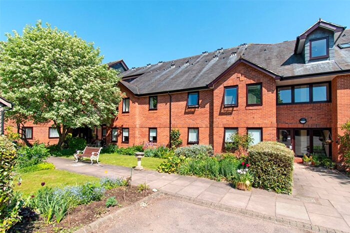 2 Bedroom Flat For Sale In Cotsmoor, Granville Road, St. Albans, Hertfordshire, AL1
