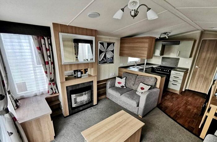 3 Bedroom Caravan For Sale In Sand Le Mere Holiday Park, HU12