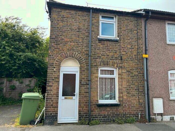 1 Bedroom Terraced House To Rent In Victoria Street, Sheerness, Kent, ME12