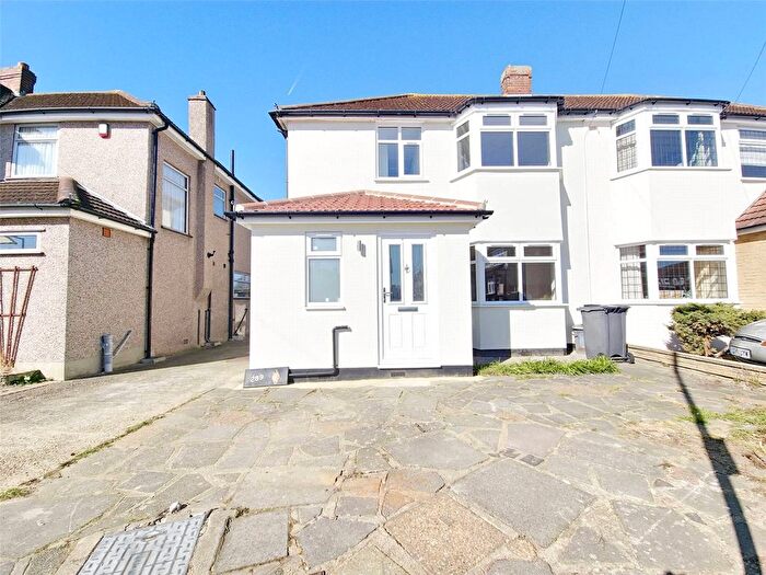 3 Bedroom Semi-Detached House To Rent In Warren Drive, Hornchurch, RM12