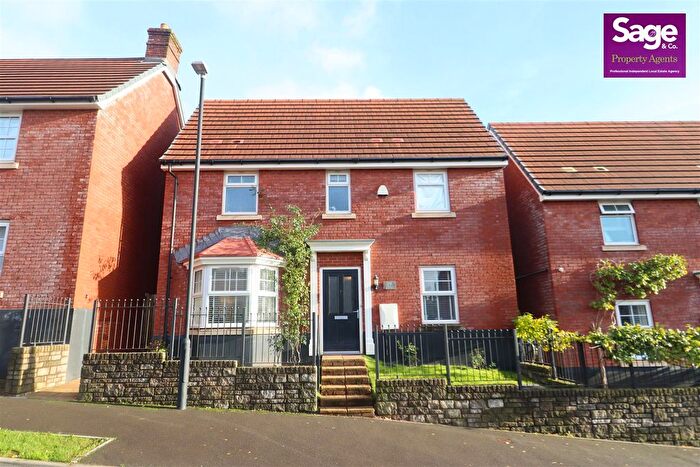 3 Bedroom Detached House For Sale In Stryd Camlas, Pontrhydyrun, Cwmbran, NP44