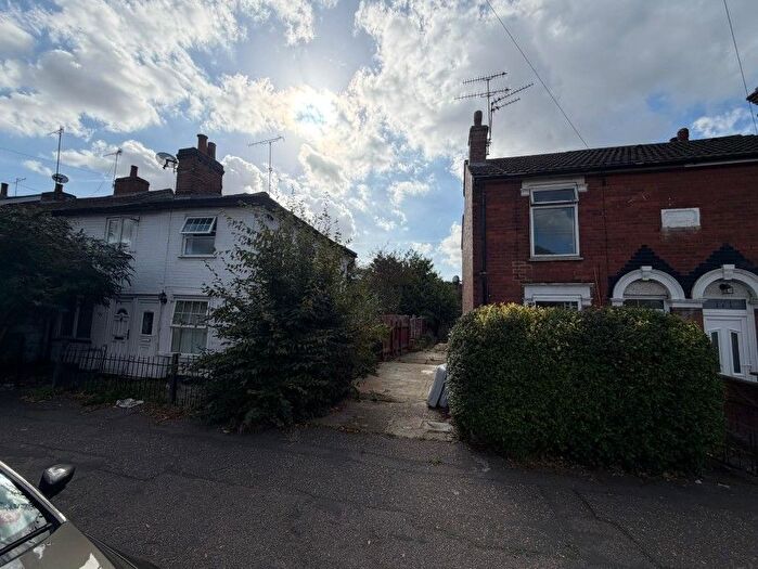 4 Bedroom Semi-detached House For Sale In - Greenstead Road, Colchester, Essex, CO1