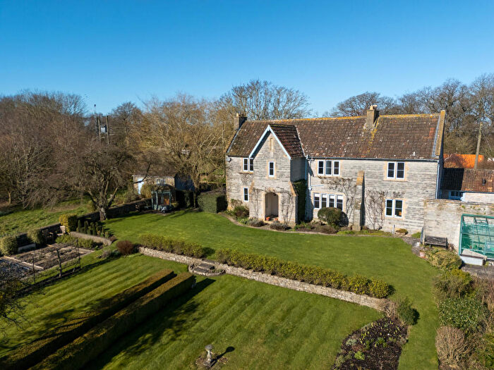 5 Bedroom Farm House To Rent In Leigholt Farm, Somerton Road, Street, Somerset, BA16