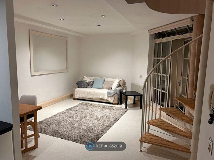 1 Bedroom Flat To Rent In Furnival Street, London, EC4A