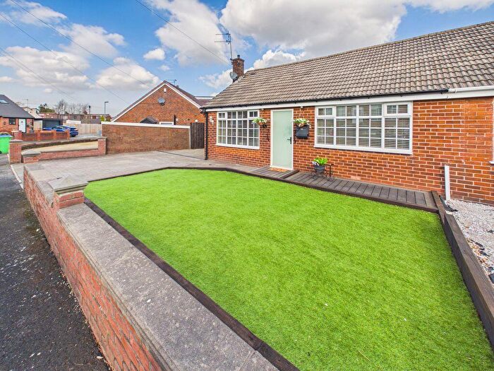 3 Bedroom Bungalow For Sale In Bowland Grove, Milnrow, OL16
