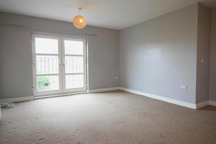 2 Bedroom Flat To Rent In Braunston Close, Hunsbury Hill -, NN4