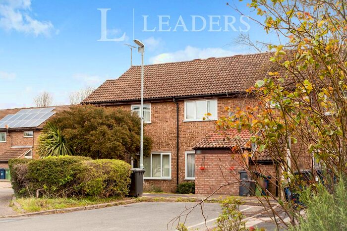 3 Bedroom Terraced House To Rent In The Paddocks, Cambridge, CB1