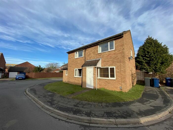 2 Bedroom Semi-Detached House To Rent In Armitage Way, Cambridge, CB4