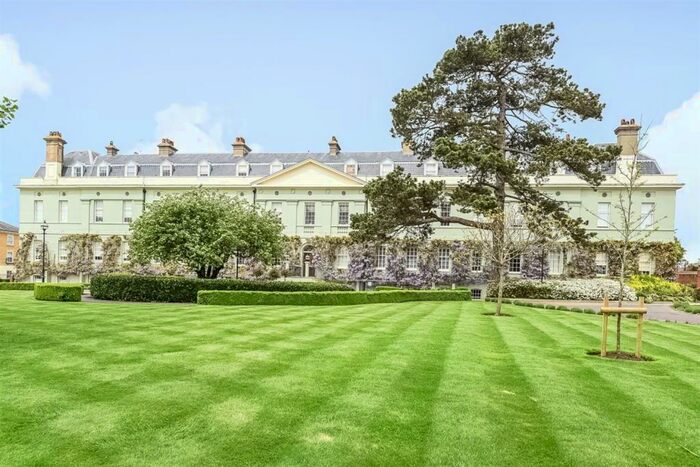 2 Bedroom Flat To Rent In Forbes Place, King George Gardens, Chichester, PO19