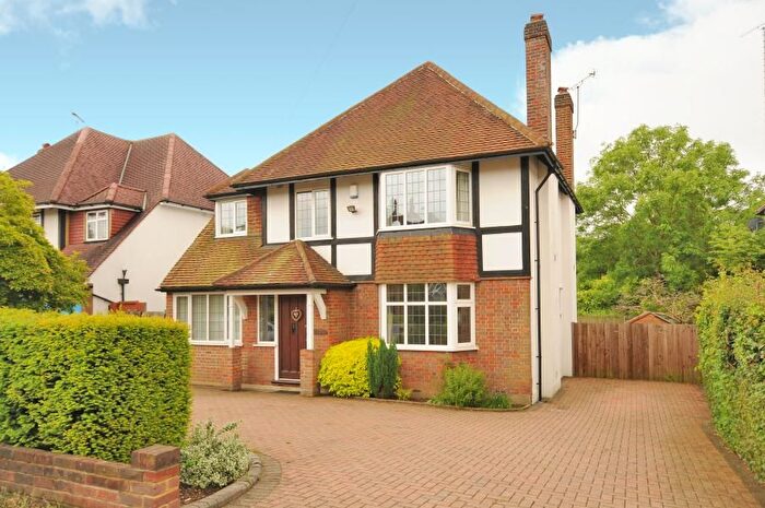 4 Bedroom Detached House To Rent In Batchworth Lane, Northwood, HA6