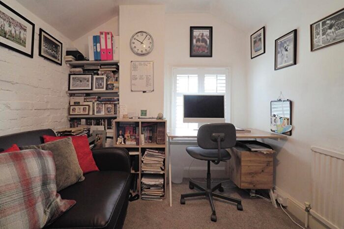 3 Bedroom Terraced House For Sale In Sidney Street, Salisbury, SP2