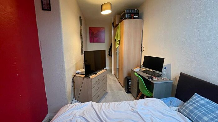 4 Bedroom Terraced House To Rent In Laindon Road, Manchester, M14