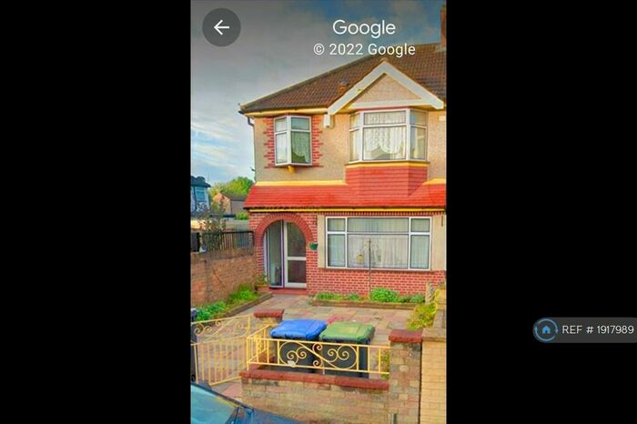 3 Bedroom Semi-Detached House To Rent In Richmond Crescent, London, N9