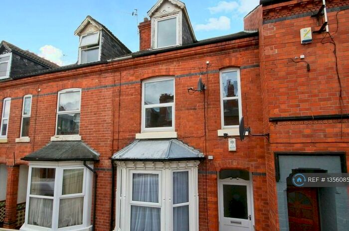 3 Bedroom Terraced House To Rent In Birrell Road, Forest Fields, Nottingham, NG7