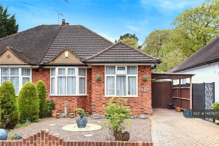 2 Bedroom Bungalow To Rent In Hereford Gardens, Pinner, HA5