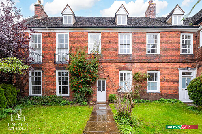 3 Bedroom Terraced House To Rent In Pottergate, Lincoln, LN2