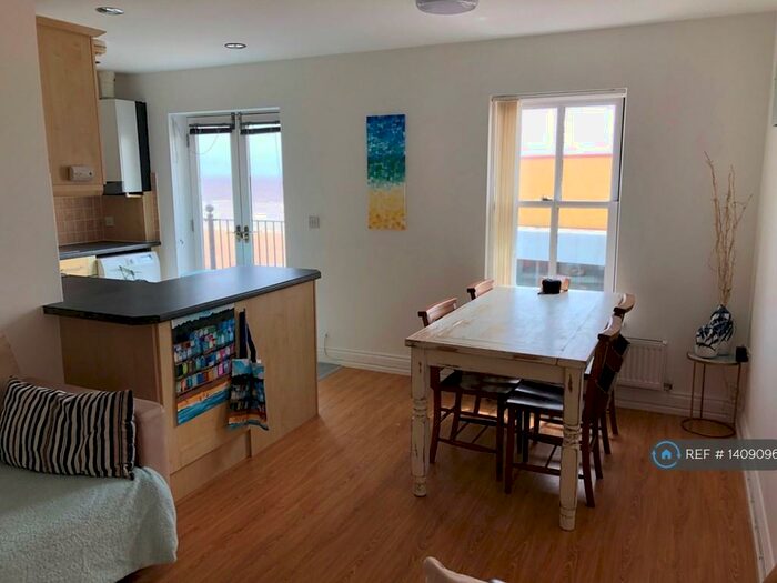 2 Bedroom Flat To Rent In Clifton Court, Walton On The Naze, CO14