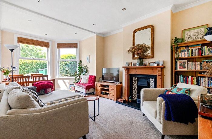 2 Bedroom Flat For Sale In Mellison Road, London, SW17