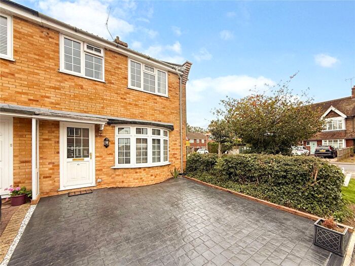 3 Bedroom End Of Terrace House To Rent In Fairlea Close, Burgess Hill, West Sussex, RH15