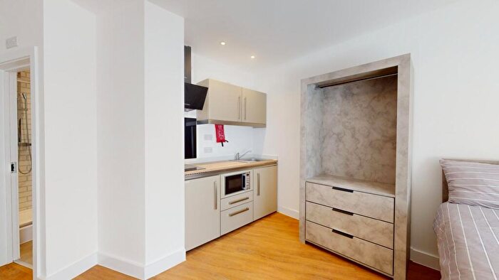 1 Bedroom House To Rent In Lemyngton Street, Loughborough, LE11