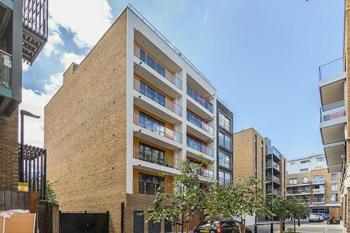 2 Bedroom Apartment To Rent In St. Annes Row, London, E14