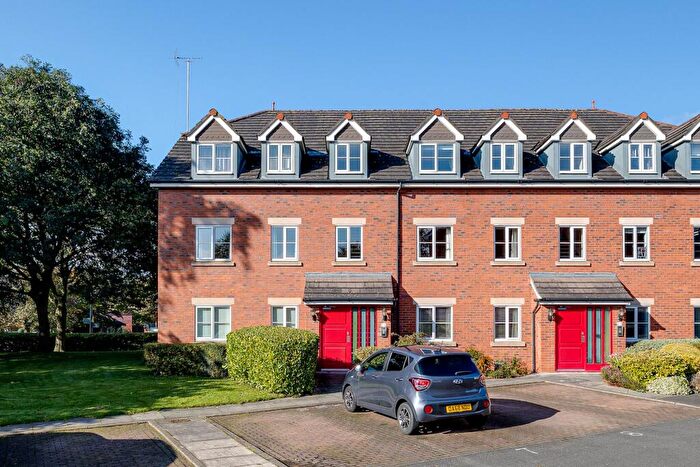 2 Bedroom Flat To Rent In Wycliffe Court, Chester, CH2
